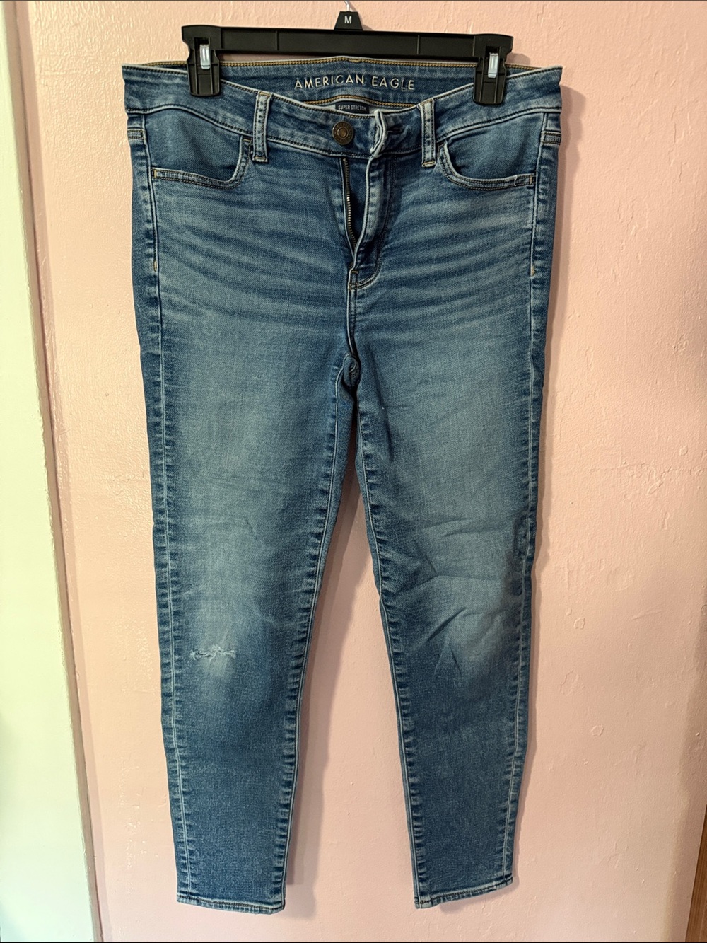 American Eagle Outfitters Skinny Jeans in Medium Blue Wash